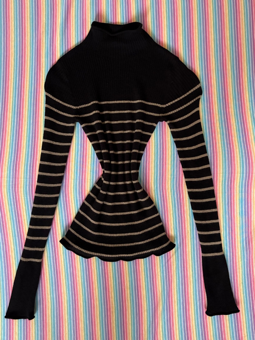 Vince 100% Cashmere Striped Ribbed Turtleneck Sweater in Black and Tan Size XS